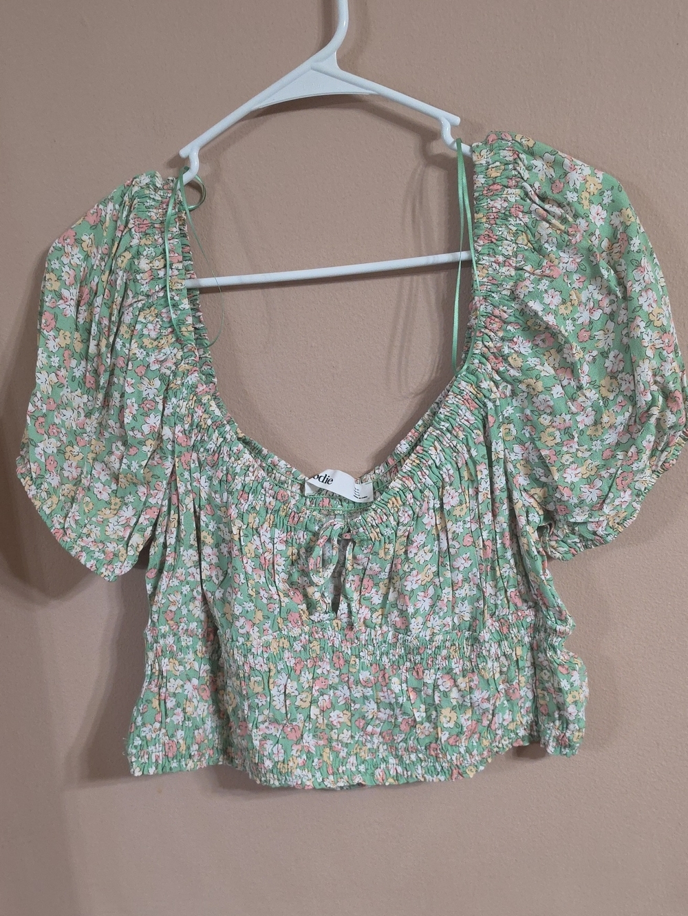 Elodie Green Floral Smocked Puff-Sleeve Crop Top
